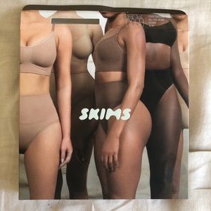 Skims core control thong